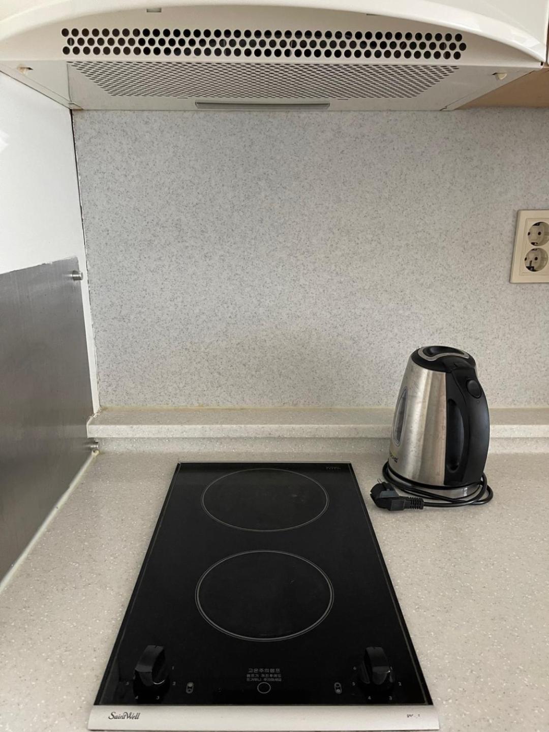 Hongdae Residence 3 - 1Min From Hongik Uni Station Exit #1 Seoul Exterior photo
